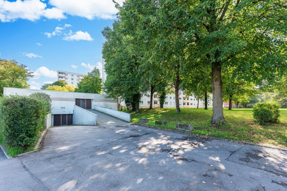 Tiefgarage Etagenwohnung M�nchen / Aubing