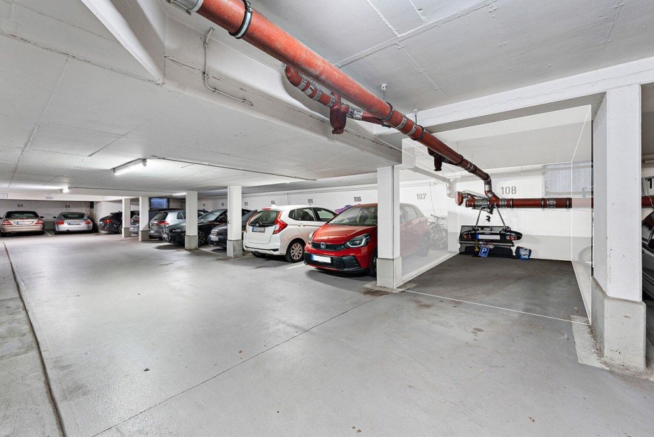  Dachgeschosswohnung M�nchen