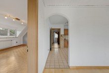  Ein-/Zweifam.haus im Dornr�schenschlaf auf gro�em Eck-Grundst�ck mit S�dausrichtung und Baureserve