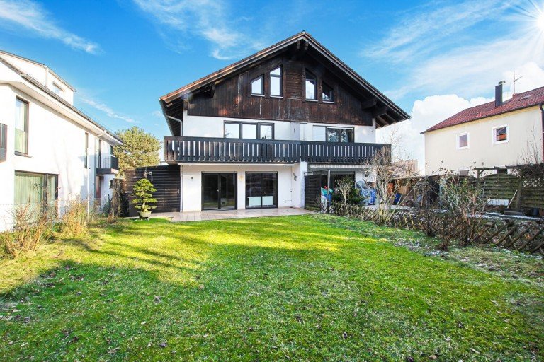  M�nchen Doppelhaush�lfte Sch�ne DHH mit viel Potential und ruhigem S�d-West Garten in guter Lage