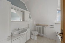  Ein-/Zweifam.haus im Dornr�schenschlaf auf gro�em Eck-Grundst�ck mit S�dausrichtung und Baureserve