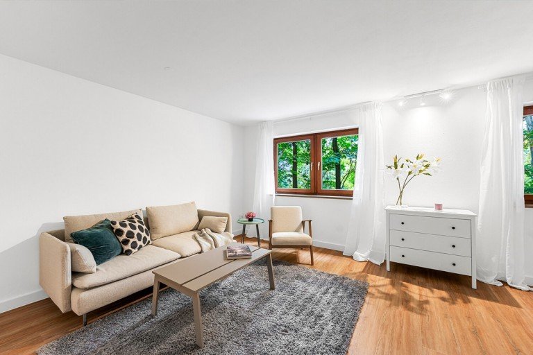  M�nchen Etagenwohnung M�blierte 2 Zi.-Whg. mit S�d Balkon in guter Lage