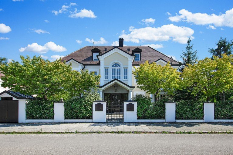  M�nchen Mehrfamilienhaus Hochwertiges Stadtpalais mit 6 Wohnungen und Tiefgarage in bester Lage von Obermenzing