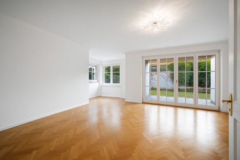  M�nchen Etagenwohnung Sehr sch�ne 2 Zi.-Wohnung mit West-Loggia inkl. EBK am Harras (U6)
